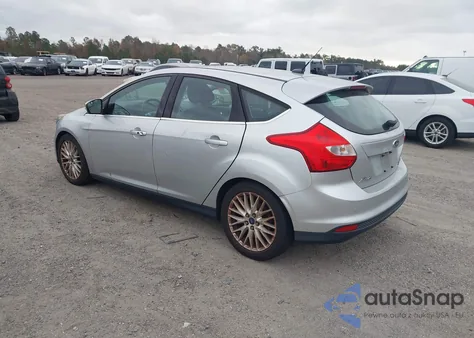 2014 Ford Focus Titanium из США, поврежденный, VIN 1FADP3N24EL269770